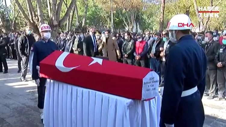 Şehit olan Piyade Teğmen Burhan Sönmez son yolculuğuna uğurlandı