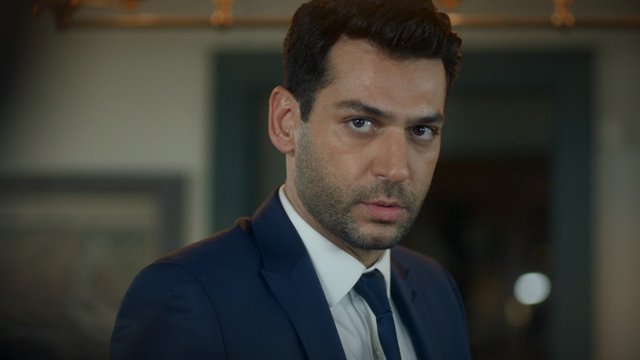 Ramo 6. Bölüm : Selda Bağcan - Yürüyorum Dikenlerin Üstünde