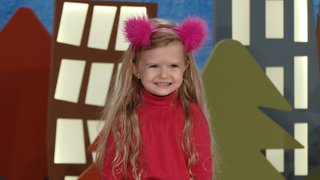 Ena kendisi gibi uzun saçları ile bilinen Rapunzel'i çok iyi bildiğini anlattı.