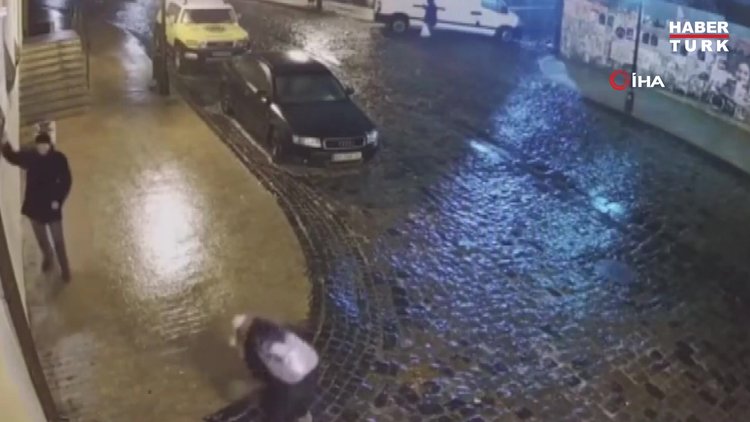 Ukrayna'da olumsuz hava şartları gülümseten görüntülere neden oldu