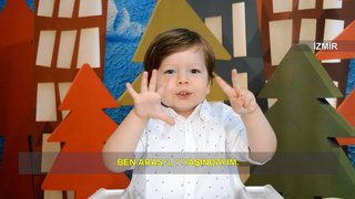  Aras'ın kaç yaşında olduğuyla ilgili yine kafasının çok karıştığı anlar sizleri kahkahalara boğacak. 