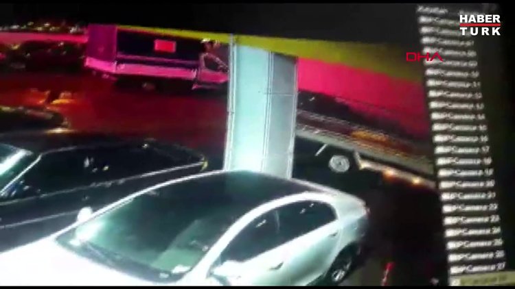 "Bana sattıkları hasarlı aracı çaldılar" diyerek şikayetçi oldu... Otomobilin götürülme anı kamerada