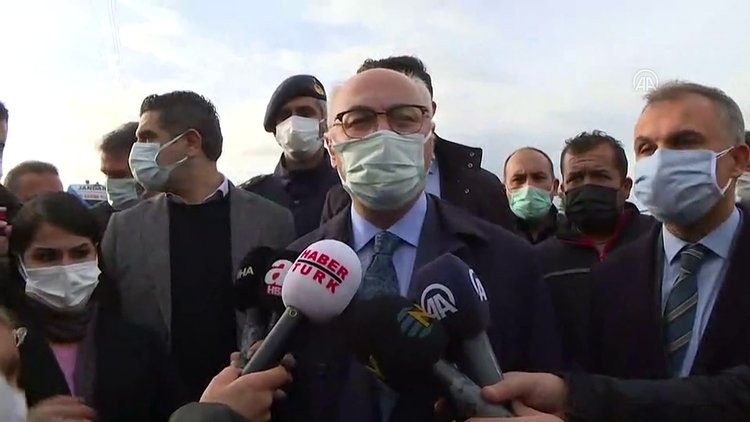 Sel sularına kapılan araçtaki 5 kişiden ikisi kayboldu - Vali Köşgerin açıklaması