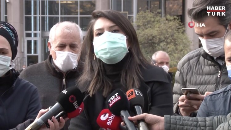 Şırınga şeklindeki çikolata kapağının neden olduğu ölüme ilişkin davada 2 sanık hakim karşısına çıktı
