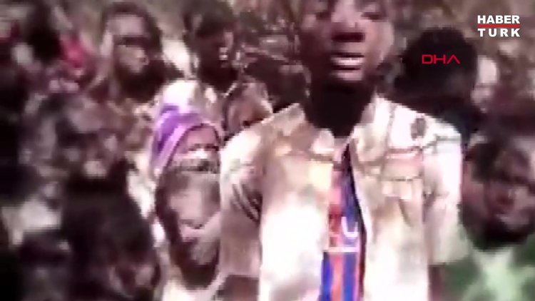 Terör örgütü Boko Haram, kaçırdığı öğrencilerin görüntülerini yayınladı