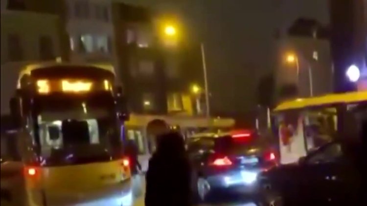 Brüksel'de karakolda ölen gencin ardından sokaklar karıştı