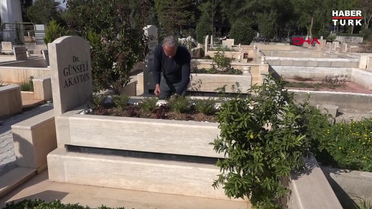 Mezar taşları da 'karekod'landı