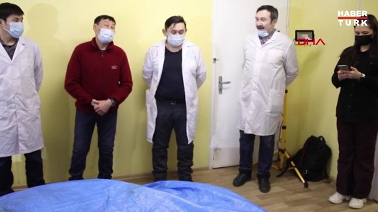 Sibirya'da 40 bin yıldır buzulda korunan gergedan keşfedildi