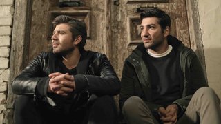 Çelebi, karşısında duran herkesin hayatını alev alev tutuşturmaya kararlıyken Rüya, Ömer, Ozan ve Tomris, Çelebi'ye boyun eğmeden mücadele edecektir. ...