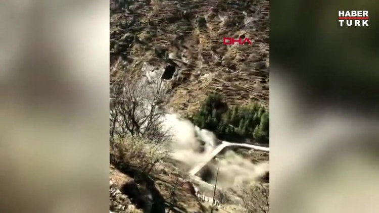 Hindistan'da nehre düşen buzul sele neden oldu