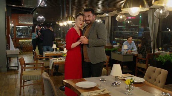 Sefer ile Nahide'nin romantik akşam yemeği!