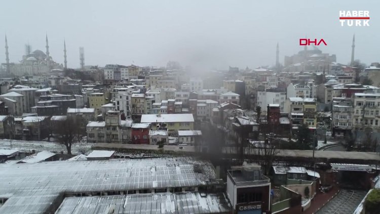 İstanbul beyaza büründü, tarihi yarımada havadan görüntülendi