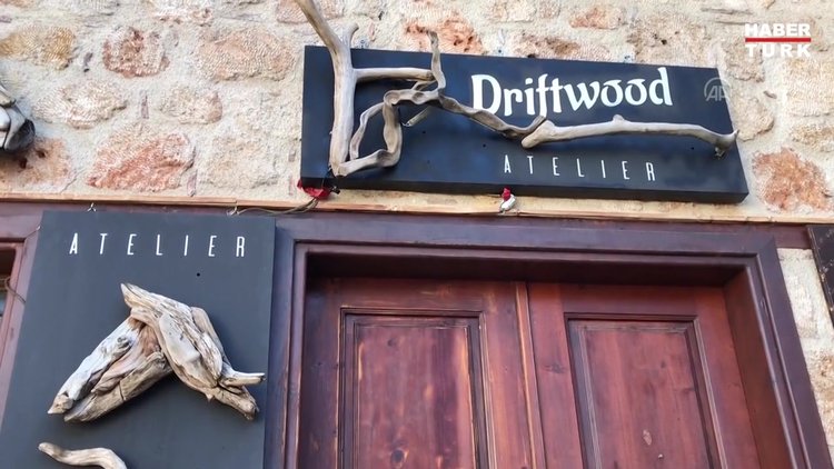 Sahilden topladı, bakın neler yaptı!