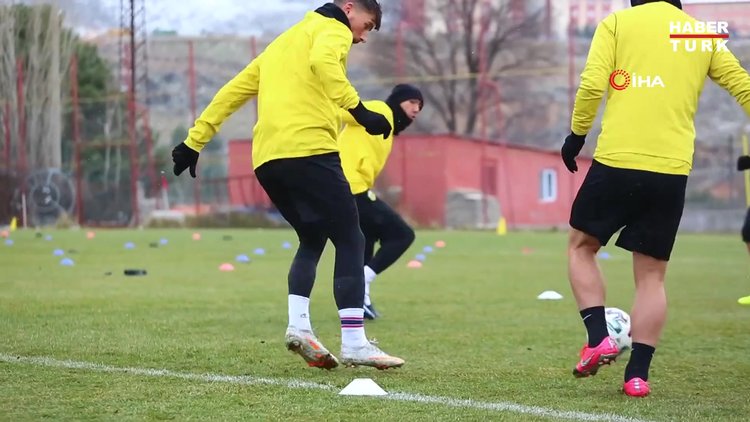 Umut Bulut, rekora koşuyor