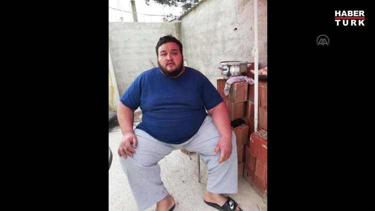 Kilolarından nefes alamaz duruma gelen kişi 102 kilogram vererek sağlığına kavuştu