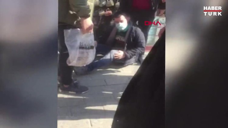 Karaköy'de kapkaççıyı vatandaşlar yakaladı