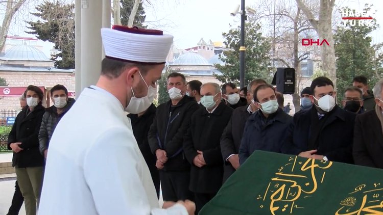 Tarihçi Mehmet Genç için Fatih Camisi'nde cenaze töreni düzenlendi