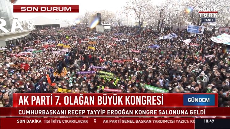 Son dakika! Erdoğan kongre salonunun önünde bekleyenlere hitap ediyor