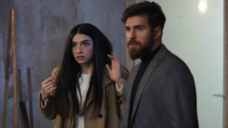 İskender, Çiçek'i kurtarıyor!