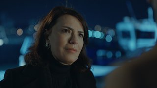 Derya ve Burak ilişkisini onaylamayan Melek, Mithat'a karşı gardını gösterdi.