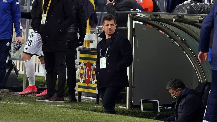 Emre Belözoğlu ilk maçına çıktı!