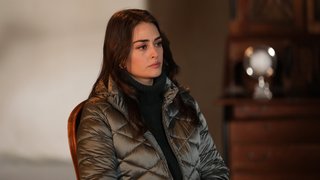 Mazhar, Sibel'e Ramo'nun parmağından alınan kanlı yüzüğü verse de Sibel ona inanmadı.