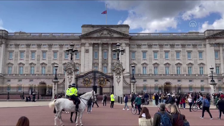 İngiltere Kraliçesi 2. Elizabethin eşi Prens Philip 99 yaşında hayatını kaybetti