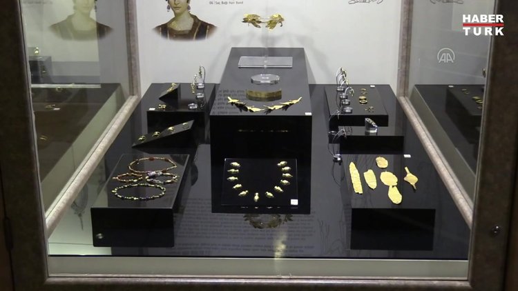 Kaçak kazıda bulunan Roma dönemine ait 40 eser Çorum Müzesi'nde sergileniyor