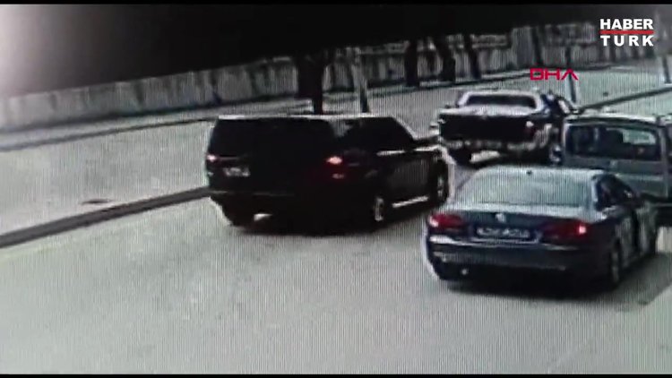 Çekmeköy'de cipe silahlı saldırı kamerada; yaralıları da alıp kaçtılar