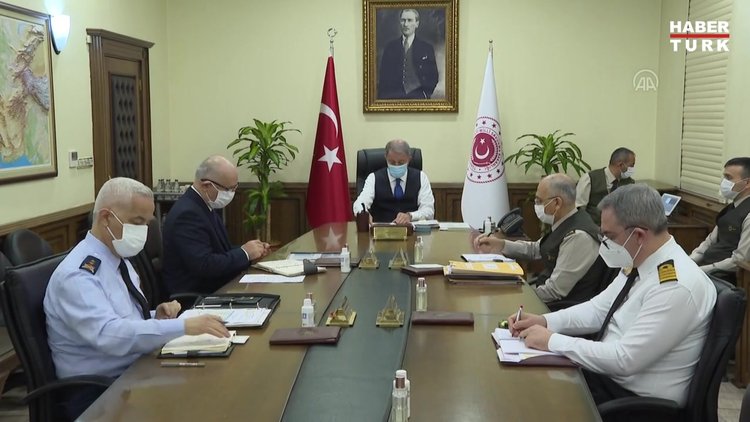 Milli Savunma Bakanı Akar, Rusya-Ukrayna gerginliğinin bir an önce bitmesinden yana olduklarını söyledi