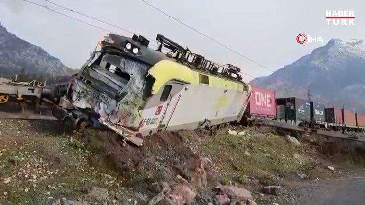 Adana'da yük treni raydan çıktı