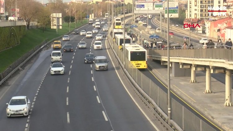 Kademeli mesai başladı; trafikte yoğunluk azaldı