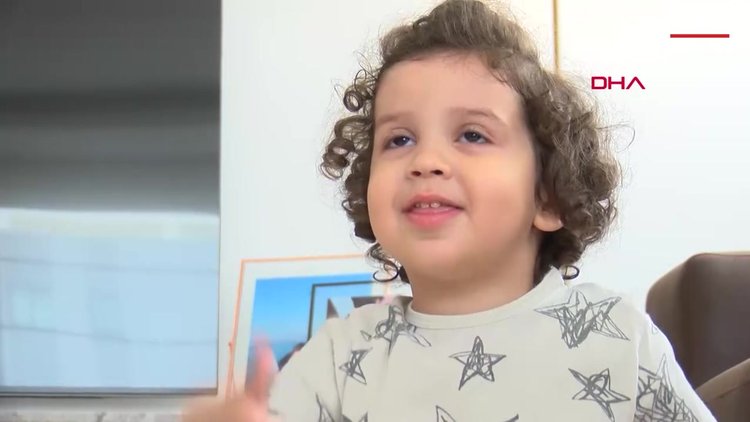 3 yaşındaki Ata Kemal, Dünya Ses Günü'nde sesine kavuştu