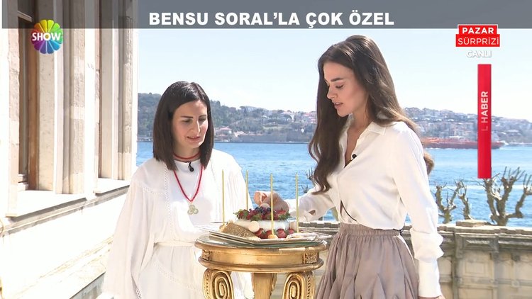 Bensu Soral ile çok özel!