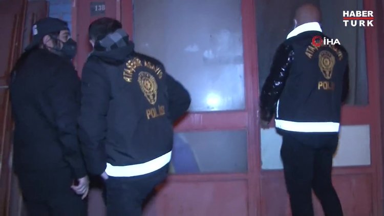 Ataşehir'de kumar oynayarak kısıtlamayı delen kişilerden pes dedirten savunma: "Dost meclisiyiz, iftar açıyorduk"