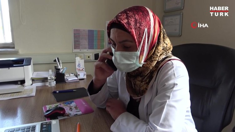 Aşı olmak istemeyen vatandaşlar telefonla aranarak ikna ediliyor