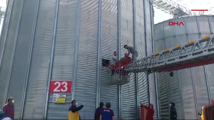 Bakım için girdiği siloda buğday yığınına gömülen teknisyen öldü