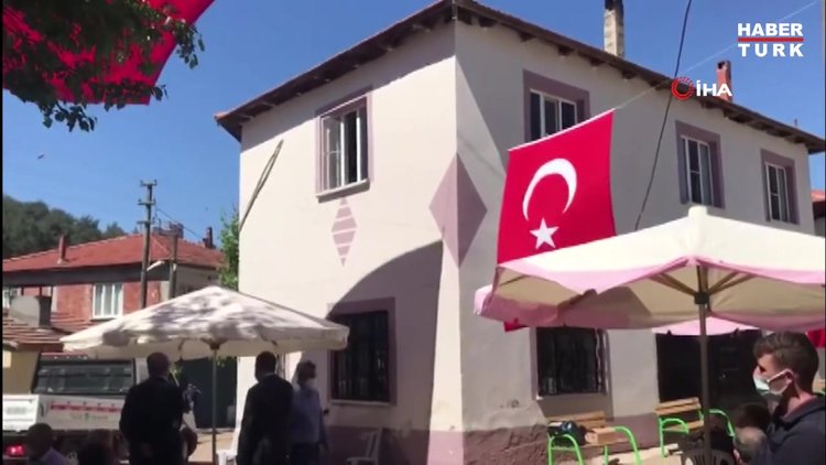 İdlib’de şehit düşen piyade Teğmen Osman Alp’in şehadet haberi alan babası Talip Alp:  “Vatan sağ olsun”