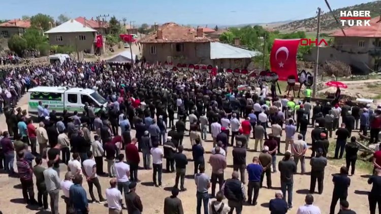 Şehit İstihkam Uzman Onbaşı Özdamar, memleketi Isparta'da son yolculuğuna uğurlandı