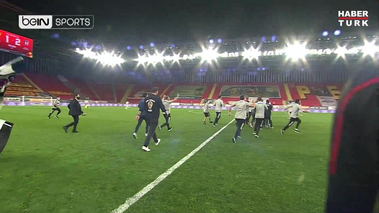 Son düdüğün ardından büyük sevinç