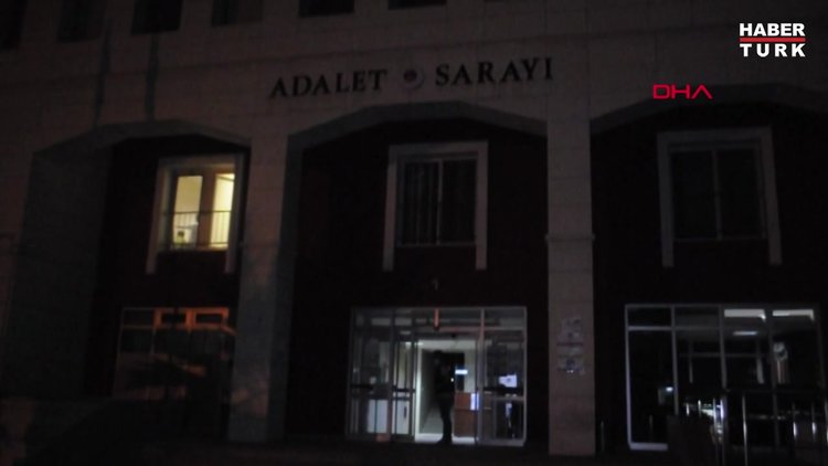 Alkol alıp birbirlerini bıçakladılar: 1 kişi öldü