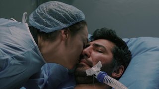 Ozan'ın hayati tehlikesi devam ederken aniden kalbinin durması korku dolu anlara sahne oldu. 