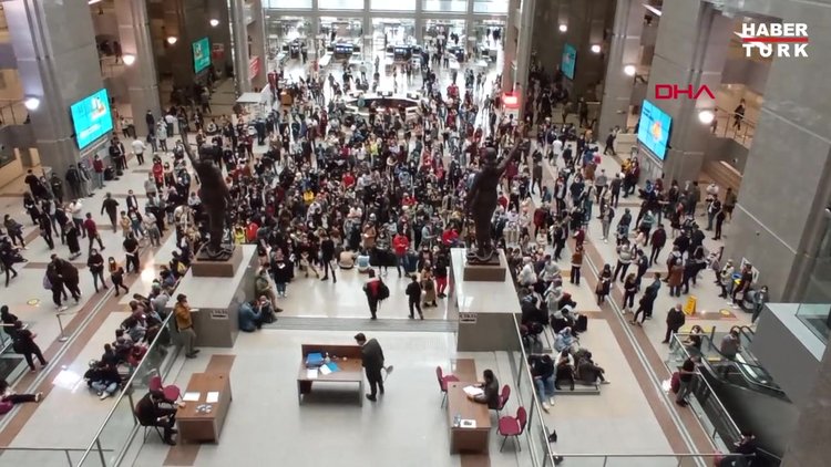 İstanbul Adalet Sarayı'nda klavye sınavı yoğunluğu