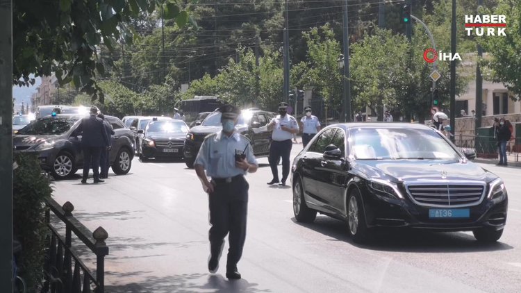 Çavuşoğlu Atina temaslarına başladı!