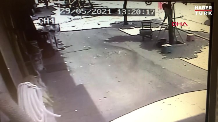 İlker Aksum'un kaza anı kamerada!