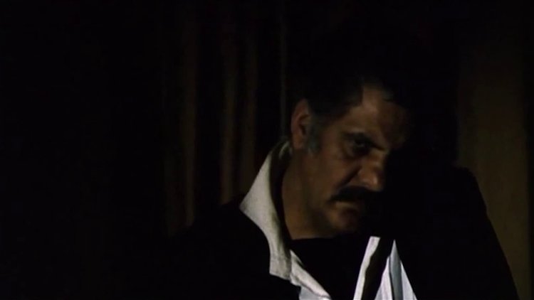 La Mano che Nutre la Morte (Ölümün Nefesi)