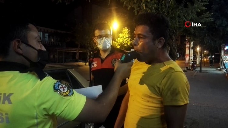 Alkollü sürücü test yapmak isteyen polise zor anlar yaşattı