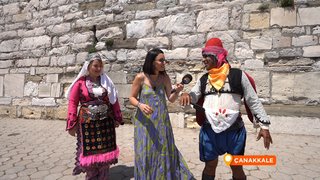 Sevcan Orhan Çanakkale gezisine, yörüklerin dansı Harmandalı ile başladı.