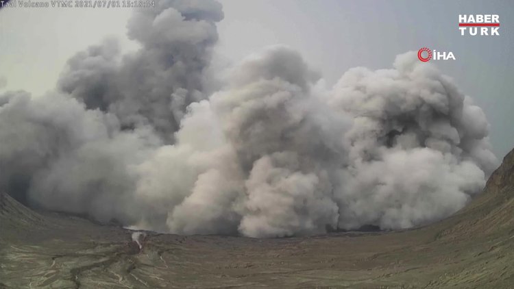 Filipinler'deki Taal Yanardağında hareketlilik!