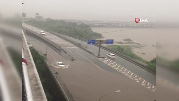 Dikkat! Meteoroloji uyardı 2 bölgede sağanak var